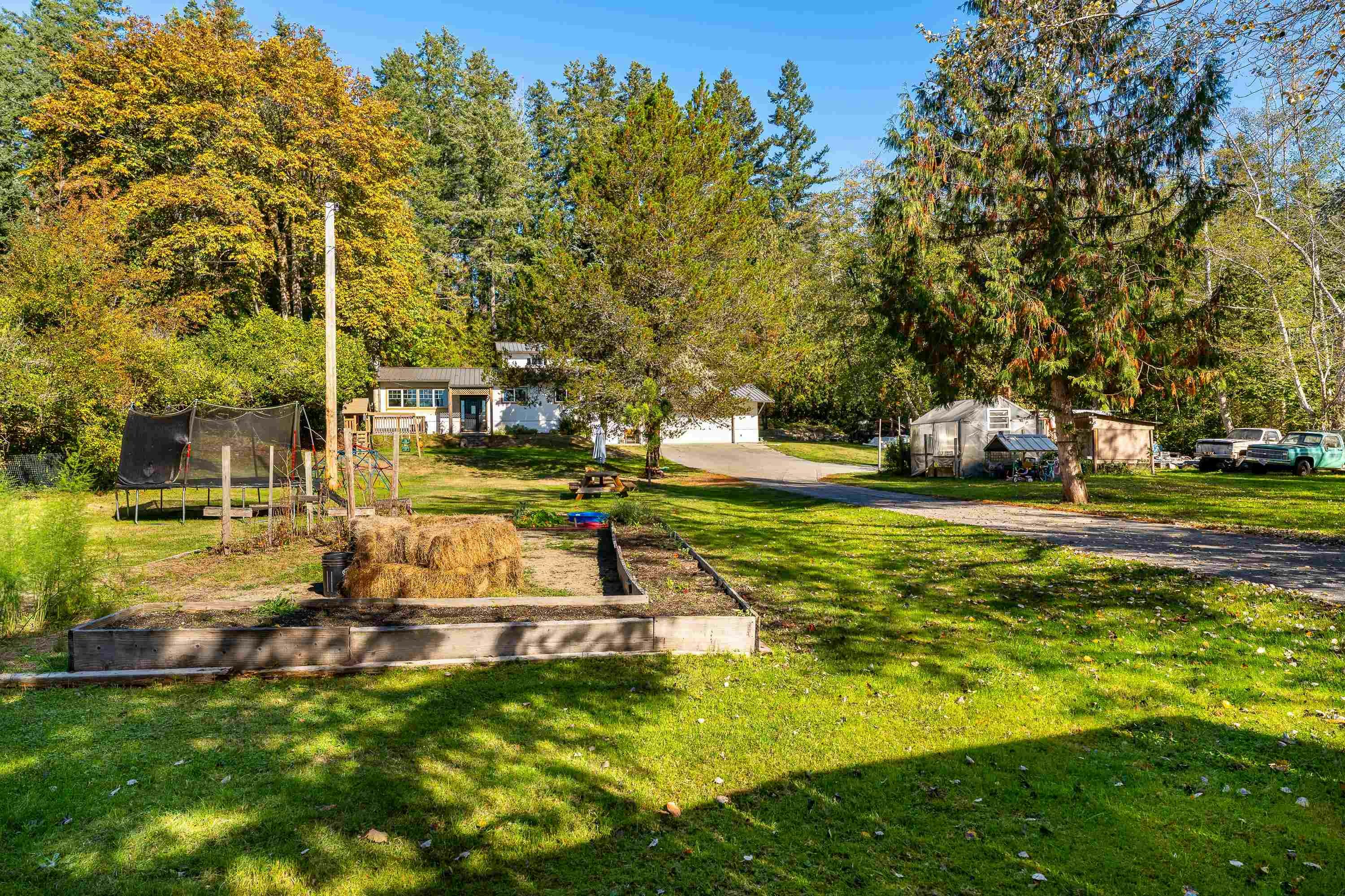 9158 Sunshine Coast Highway - 2