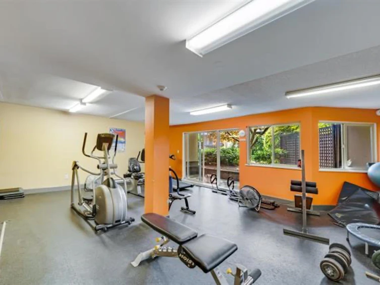 419-9867 Manchester Drive, Burnaby, BC, V3N 4P6 - 19