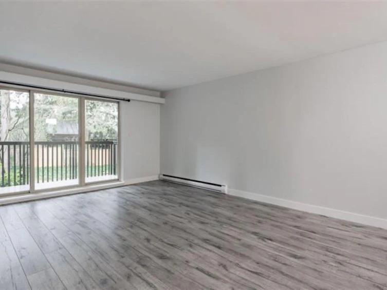419-9867 Manchester Drive, Burnaby, BC, V3N 4P6 - 9