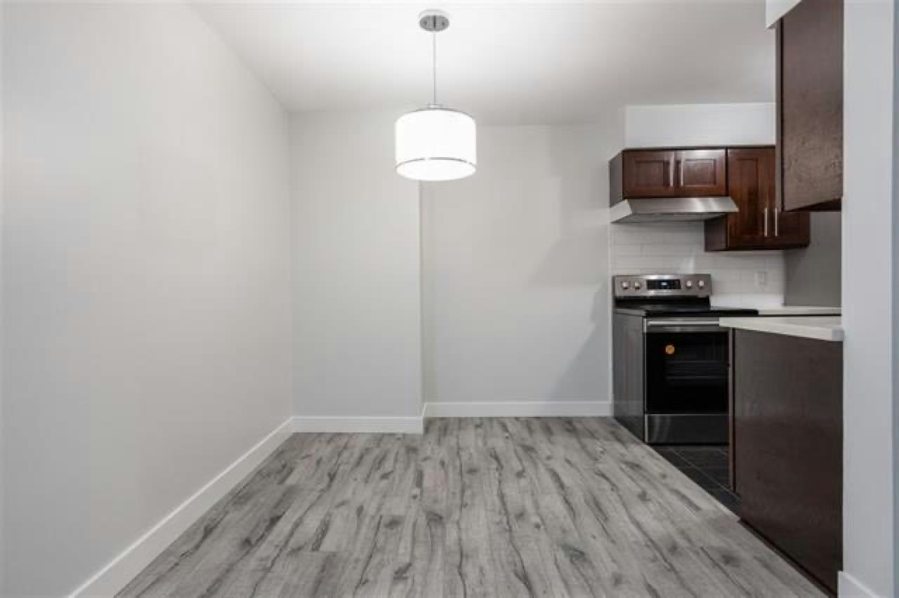 419-9867 Manchester Drive, Burnaby, BC, V3N 4P6 - 8