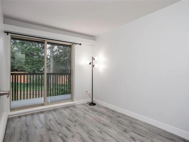 419-9867 Manchester Drive, Burnaby, BC, V3N 4P6 - 11