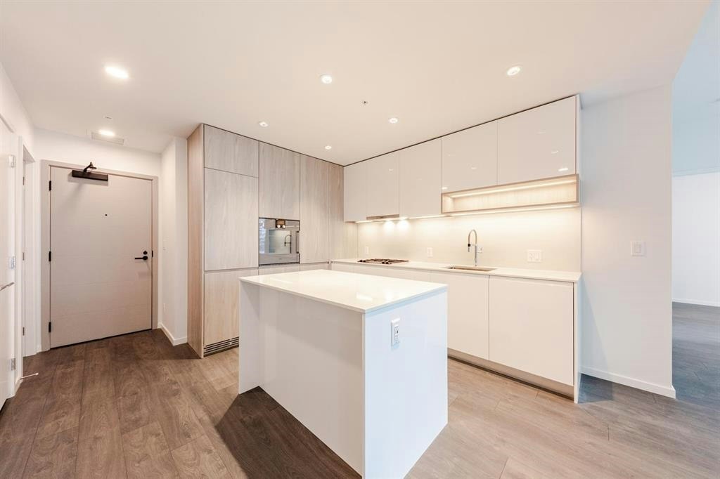 203-6788 Minoru Boulevard, Richmond, BC, V6Y 0M6