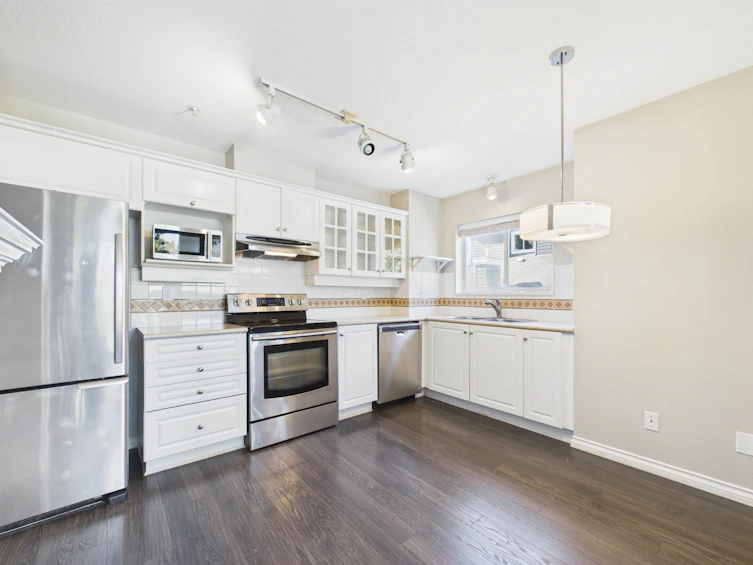 215-12931 Railway Ave Avenue, Richmond, BC, V7E 6M5 - 23