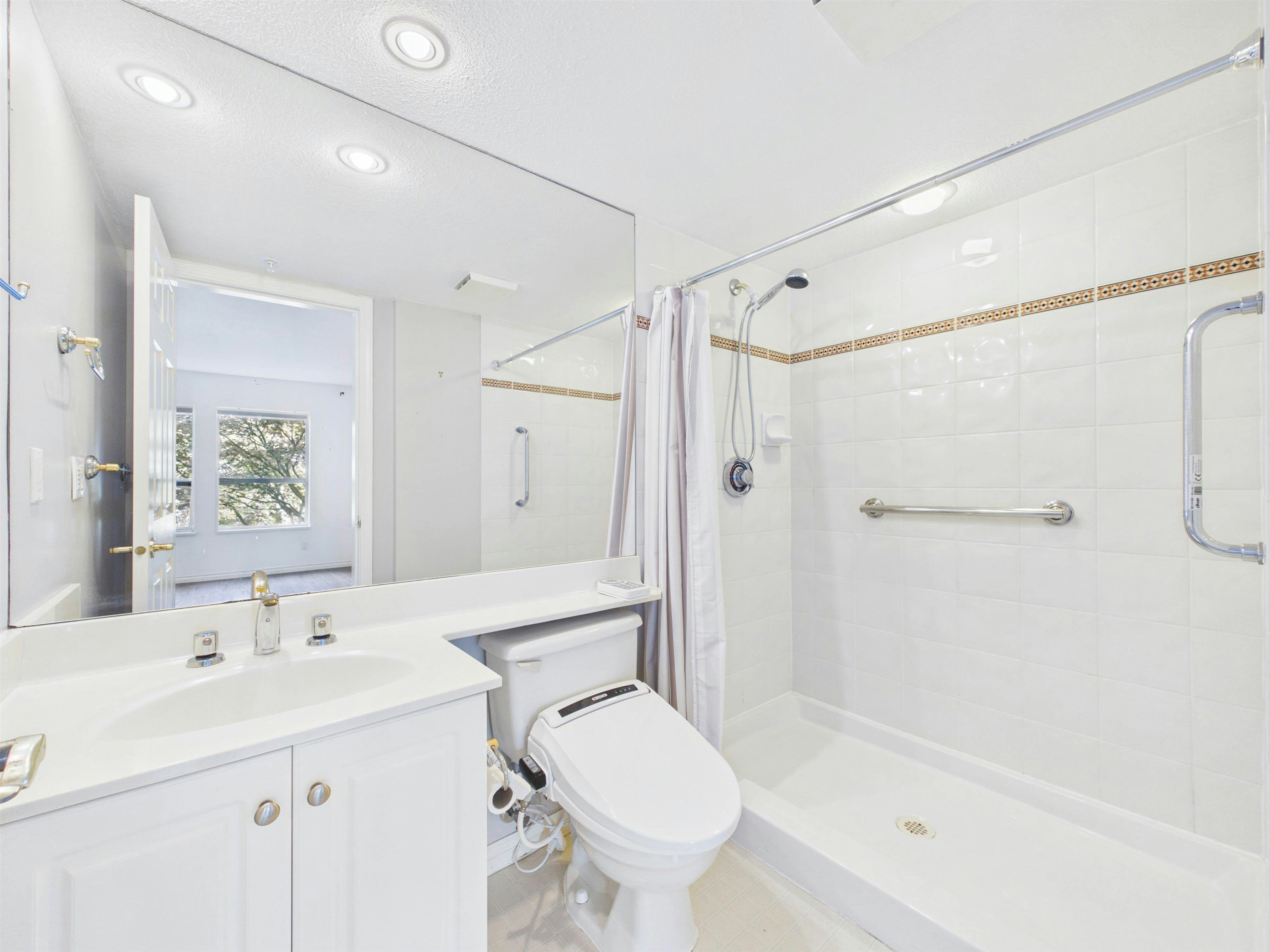 215-12931 Railway Ave Avenue, Richmond, BC, V7E 6M5 - 18
