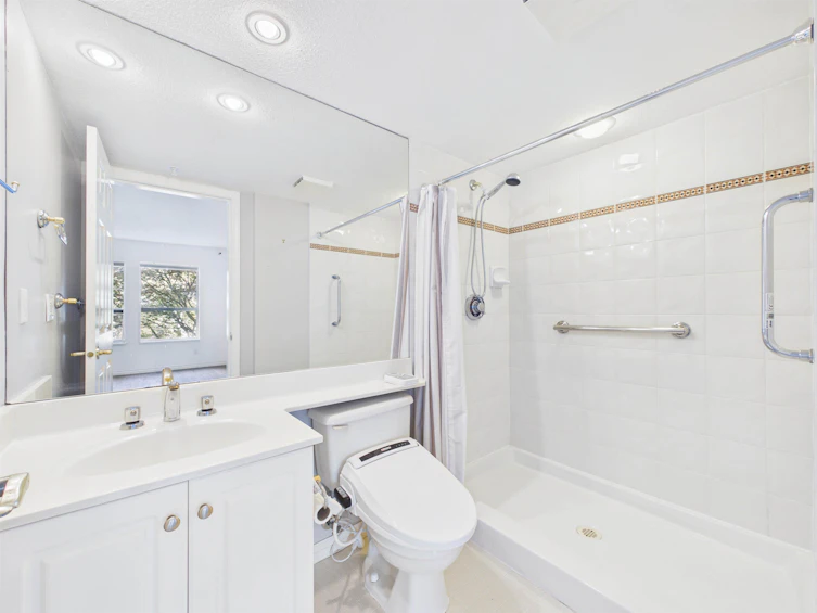 215-12931 Railway Ave Avenue, Richmond, BC, V7E 6M5 - 18
