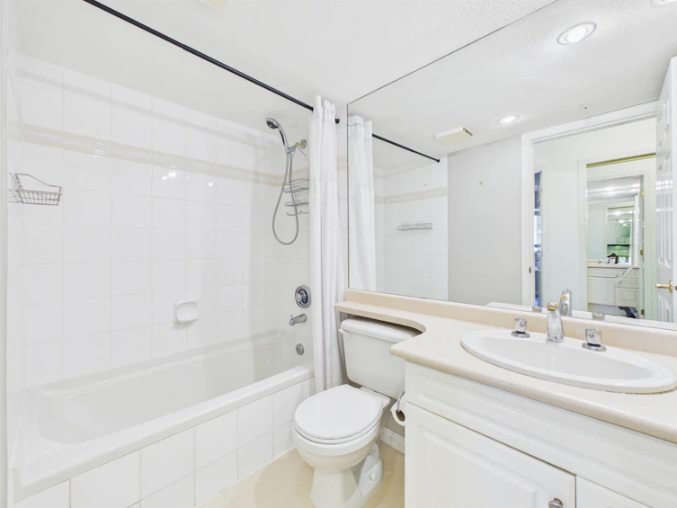 215-12931 Railway Ave Avenue, Richmond, BC, V7E 6M5 - 11