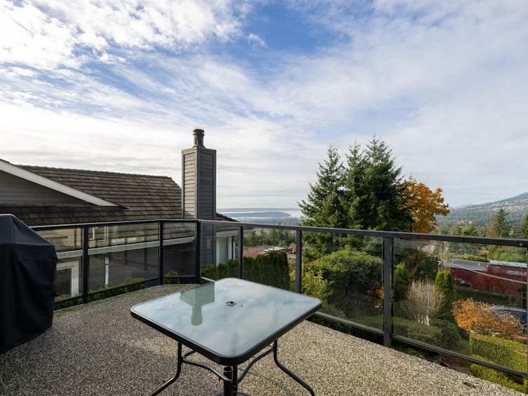 4050 St. Pauls Avenue, North Vancouver, BC, V7N 1T5 - 38