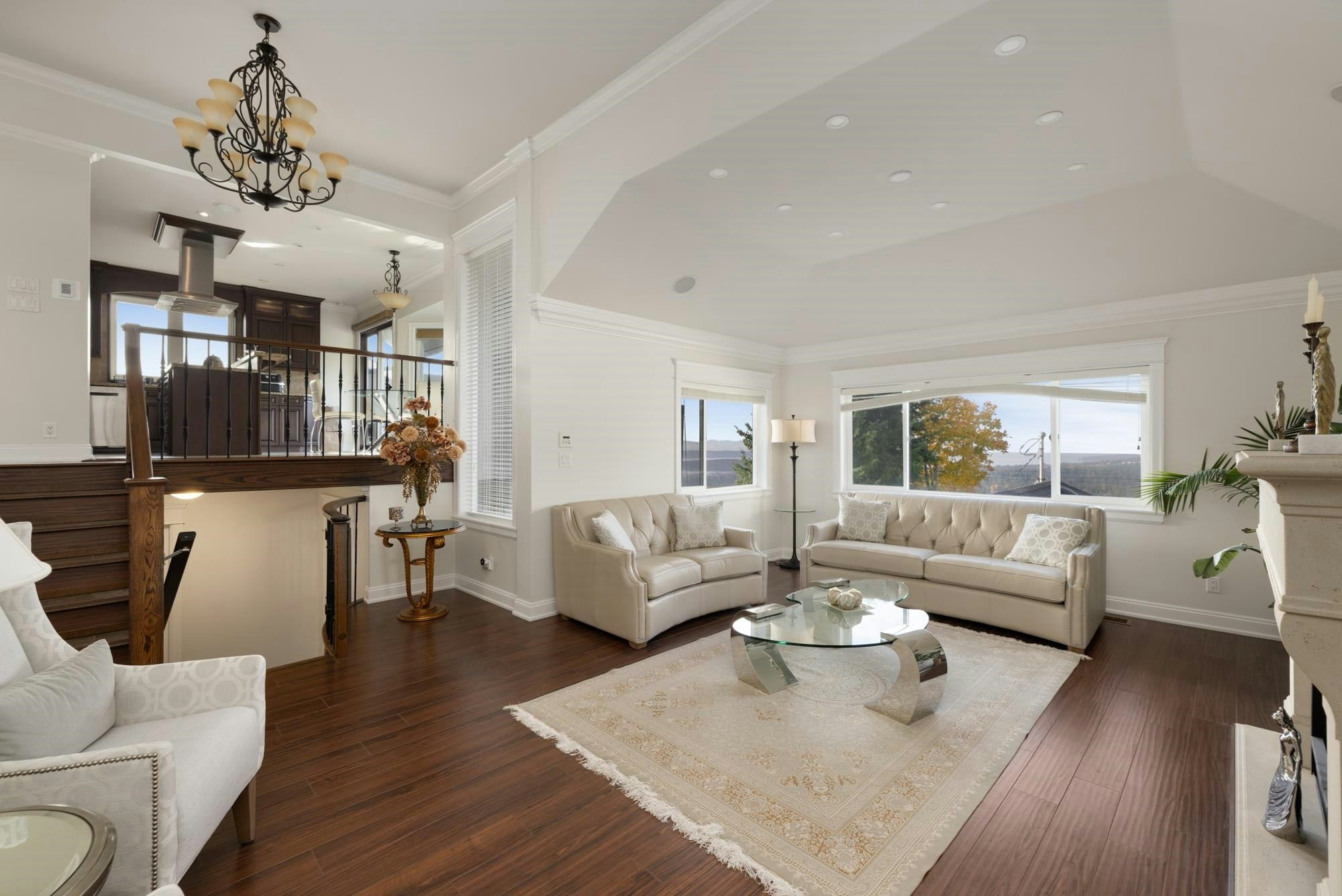 4050 St. Pauls Avenue, North Vancouver, BC, V7N 1T5 - 5