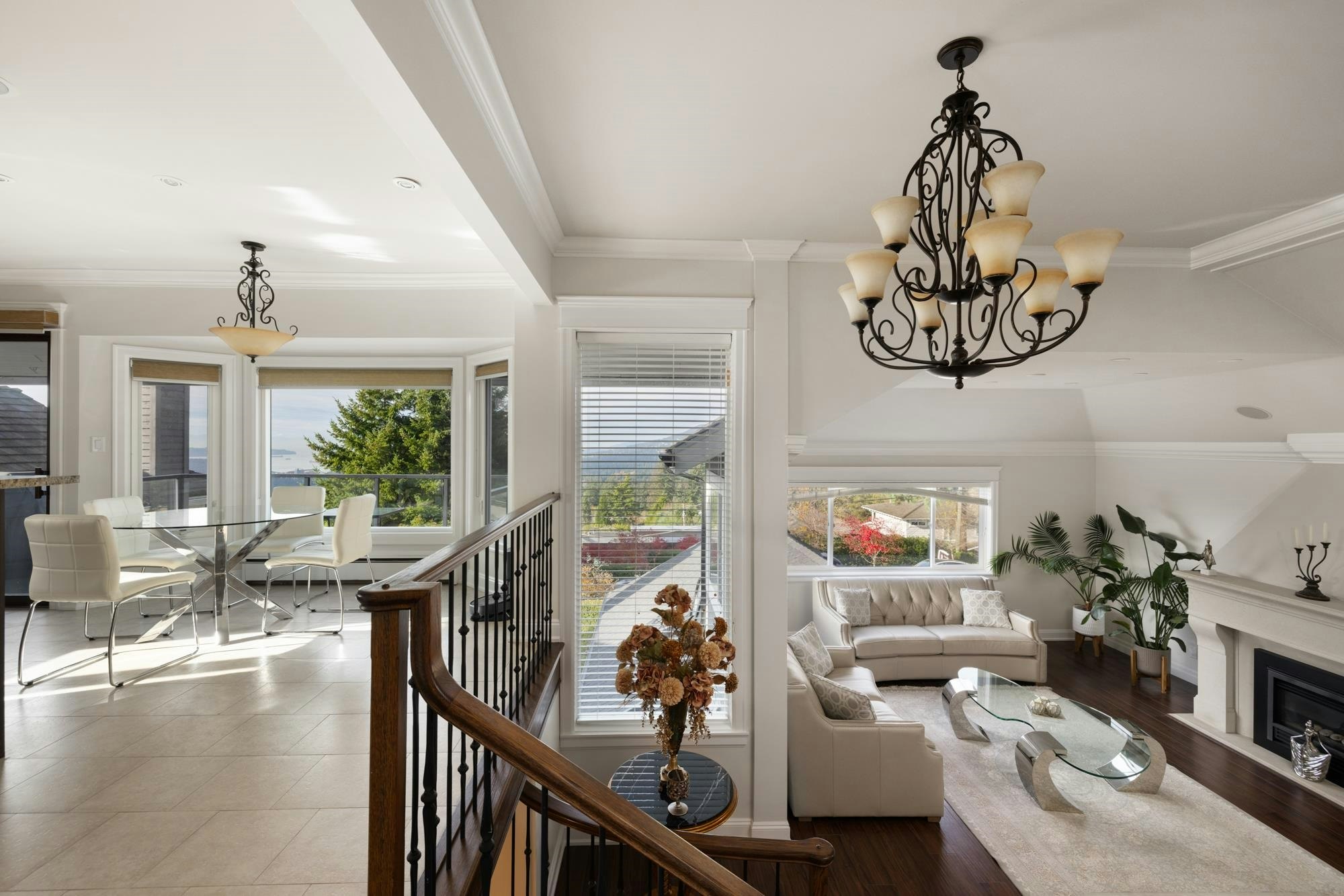 4050 St. Pauls Avenue, North Vancouver, BC, V7N 1T5 - 4