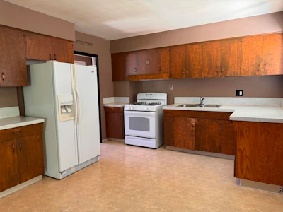 21729 124 Avenue - 5