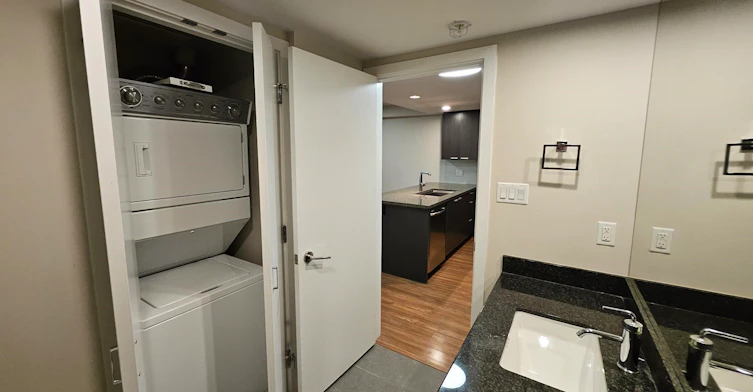 403-2200 Douglas Road, Burnaby, BC, V5C 0G8 - 7