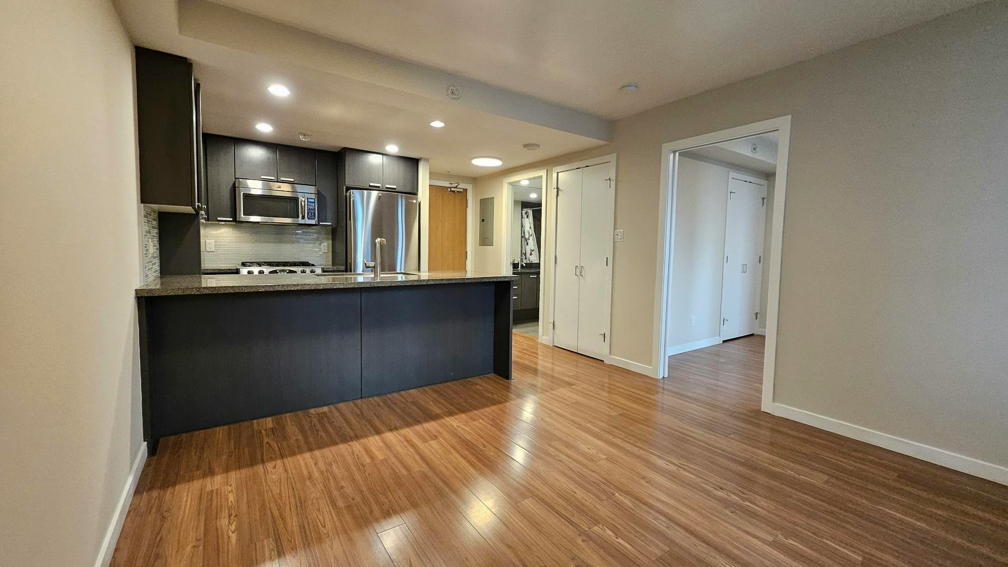 403-2200 Douglas Road, Burnaby, BC, V5C 0G8 - 3