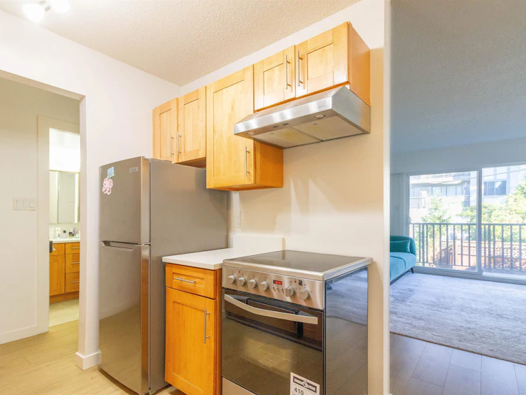 210-270 W 1st Street, North Vancouver, BC, V7M 1B4 - 9