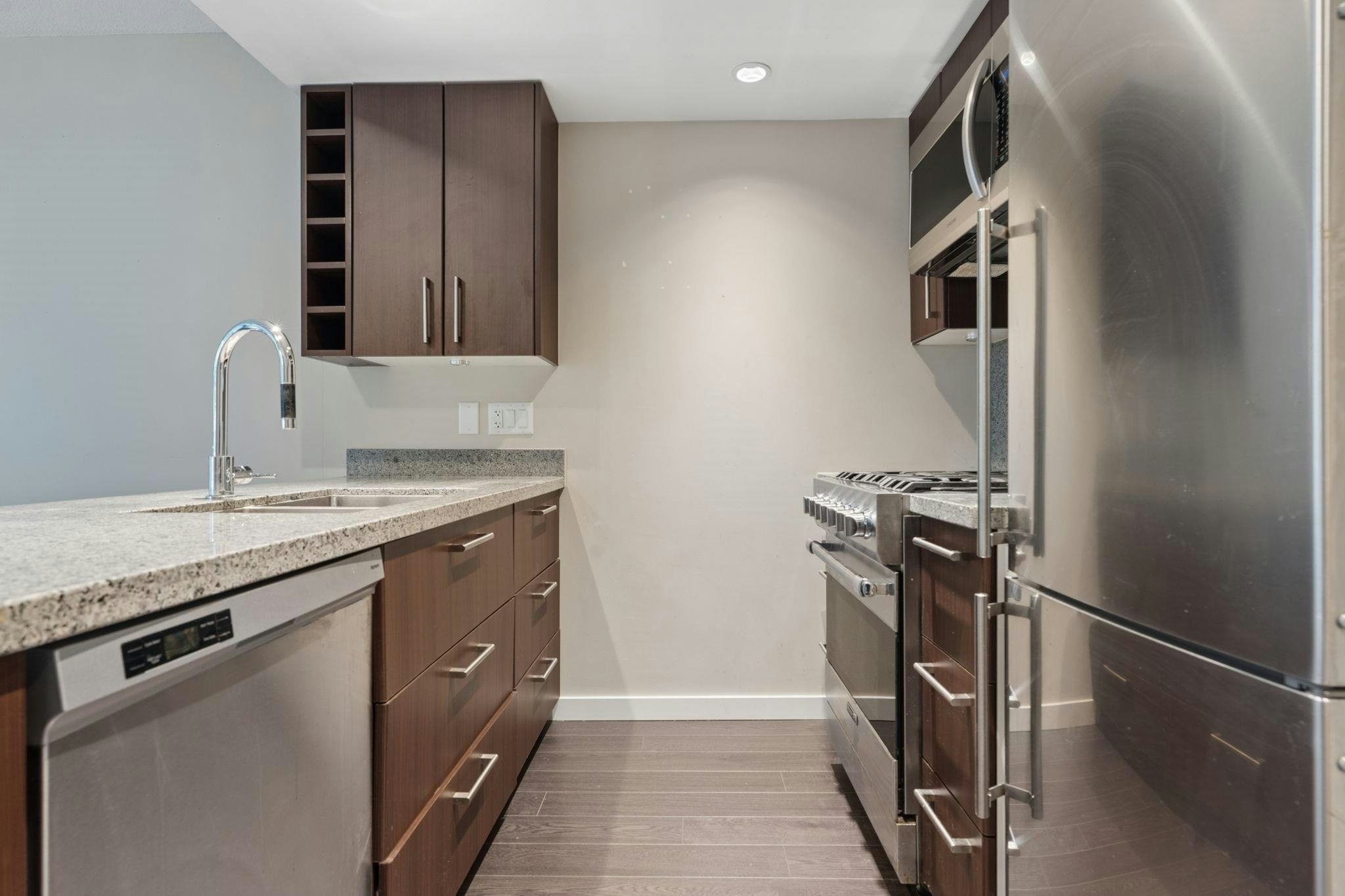 711-1708 Columbia Street, Vancouver, BC, V5Y 0H7 - 6