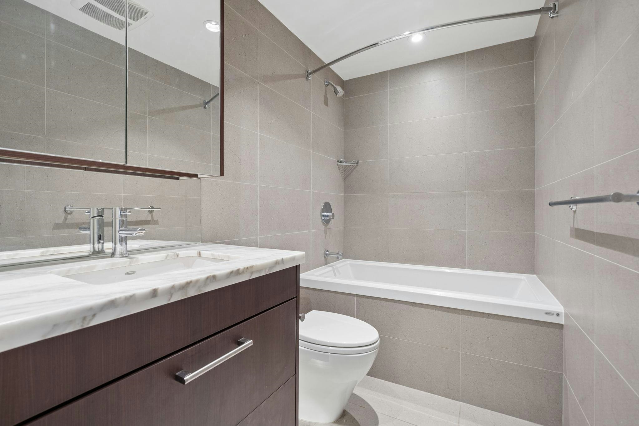 711-1708 Columbia Street, Vancouver, BC, V5Y 0H7 - 10