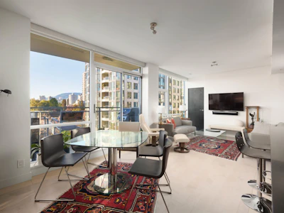 801-1455 Howe Street - 4