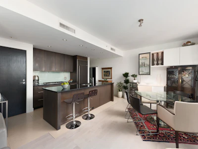 801-1455 Howe Street - 2