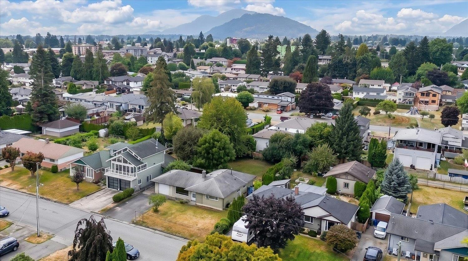 9647 Windsor Street, Chilliwack, BC, V2P 6C3