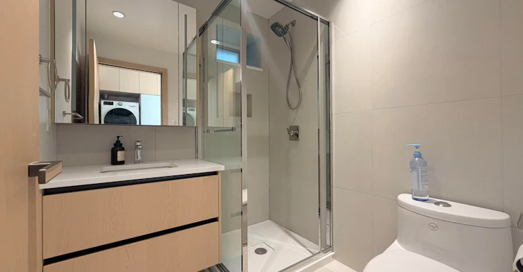 one bedroom-xx W 63 Avenue, Vancouver, BC, V5X 2H6 - 6