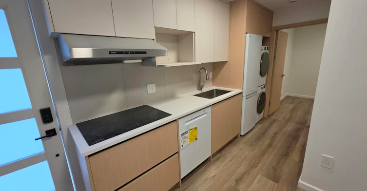 one bedroom-xx W 63 Avenue, Vancouver, BC, V5X 2H6