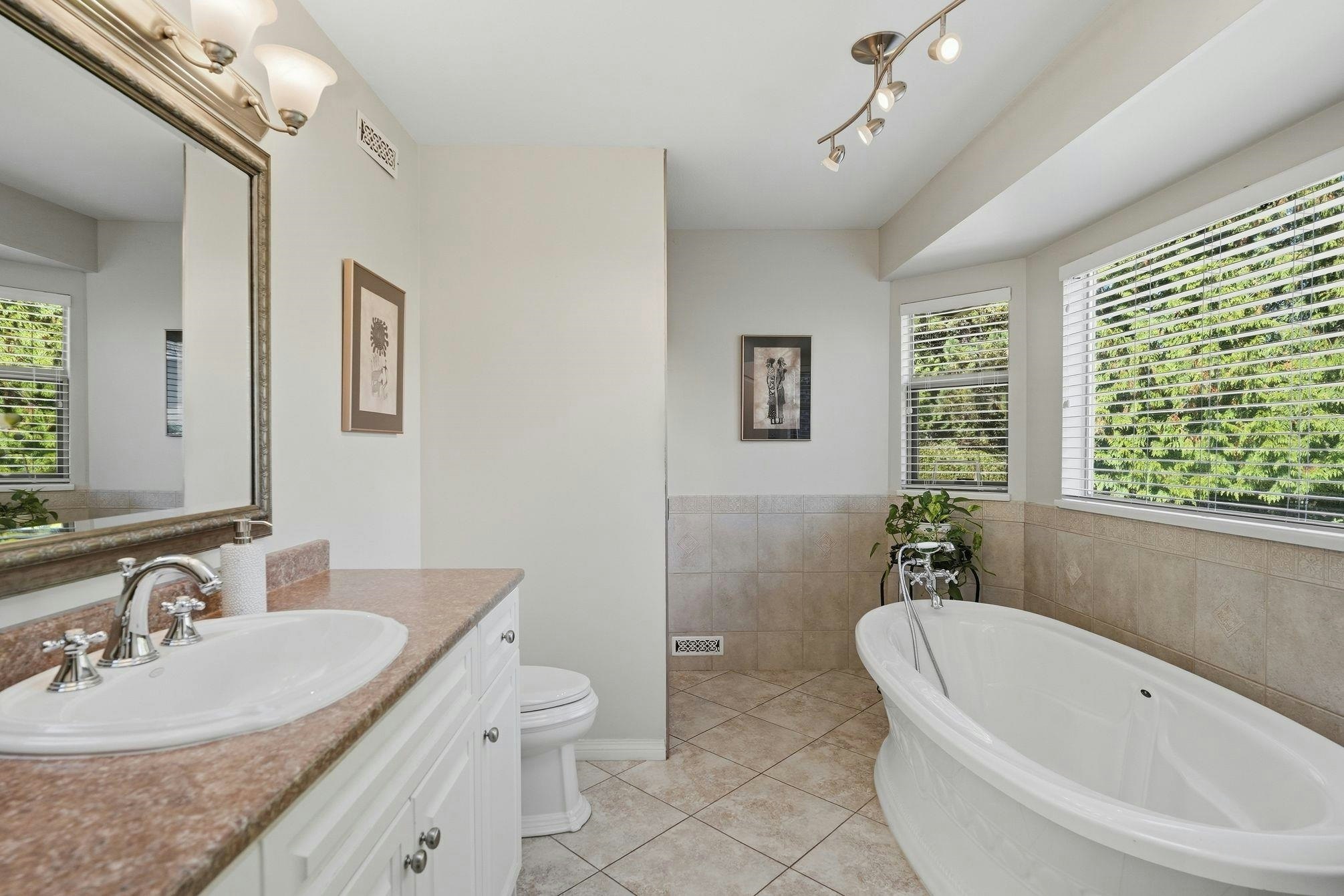 15069 82 Avenue, Surrey, BC, V3S 7V6 - 16