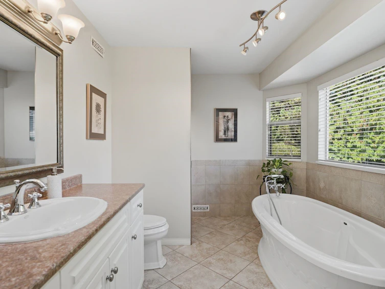 15069 82 Avenue, Surrey, BC, V3S 7V6 - 16