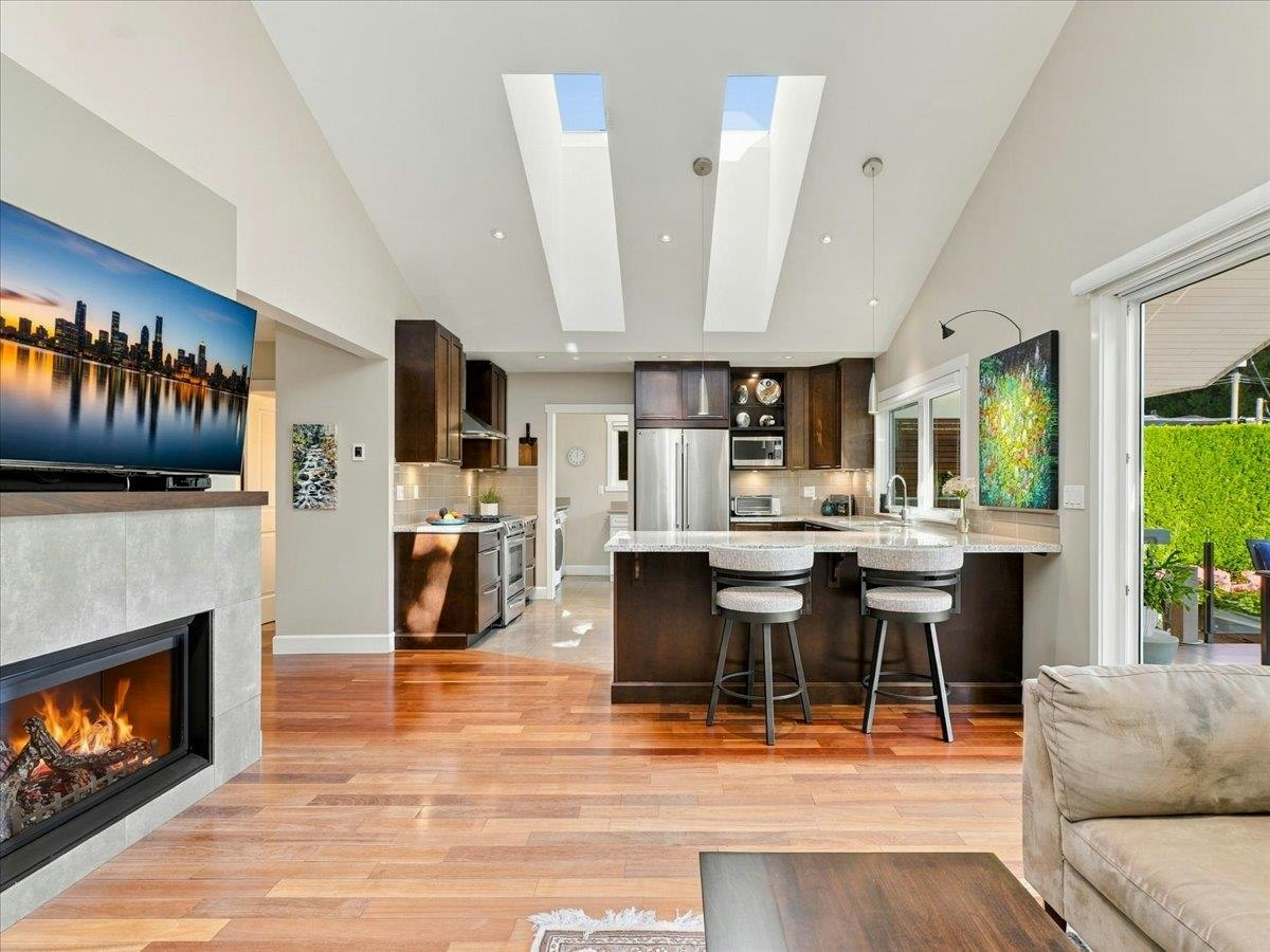 1160 14th Street, West Vancouver, BC, V7T 2R7 - 6