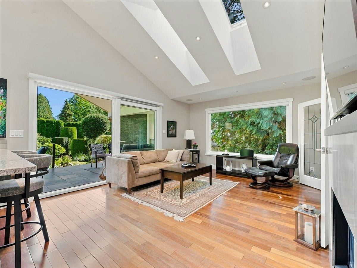 1160 14th Street, West Vancouver, BC, V7T 2R7 - 11