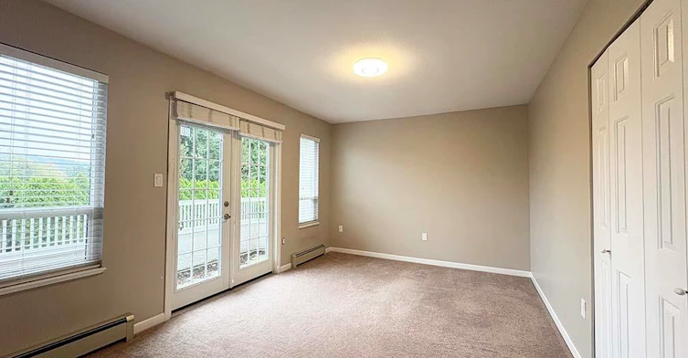 Upper-5225 Canada Way, Burnaby, BC, V5E 3N4 - 17