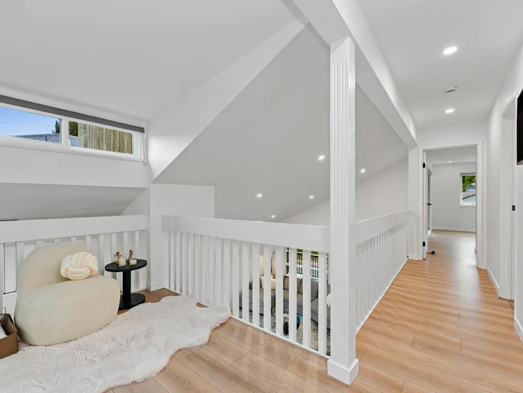 2045 Kirkstone Road, North Vancouver, BC, V7J 3M9 - 21