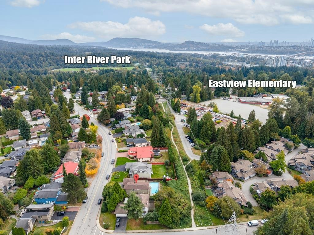 2045 Kirkstone Road, North Vancouver, BC, V7J 3M9 - 35