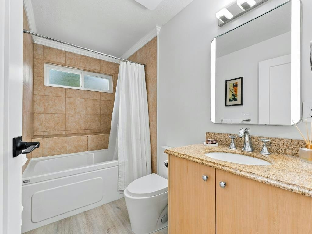 2045 Kirkstone Road, North Vancouver, BC, V7J 3M9 - 17