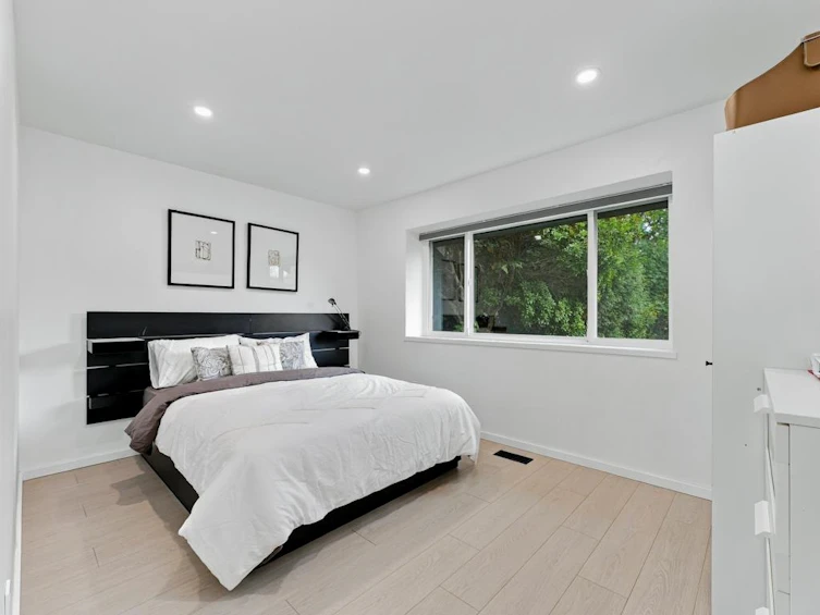2045 Kirkstone Road, North Vancouver, BC, V7J 3M9 - 11