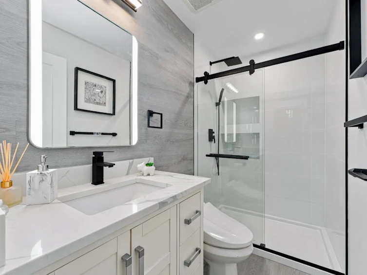 2045 Kirkstone Road, North Vancouver, BC, V7J 3M9 - 12