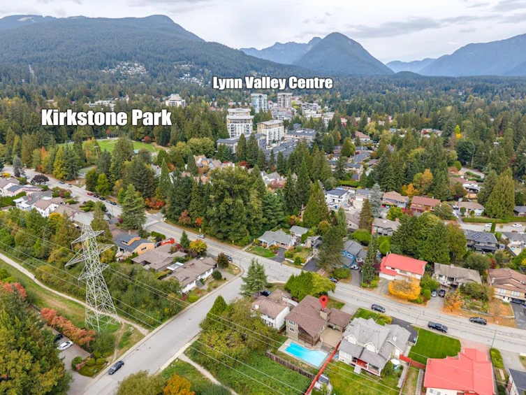 2045 Kirkstone Road, North Vancouver, BC, V7J 3M9 - 34