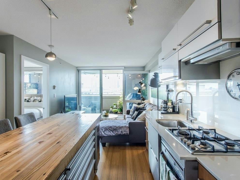 605-718 Main Street, Vancouver, BC, V6A 0B1 - 2