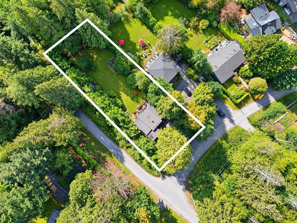 1991 Coach Road, Gibsons, BC, V0N 2W6 - 32