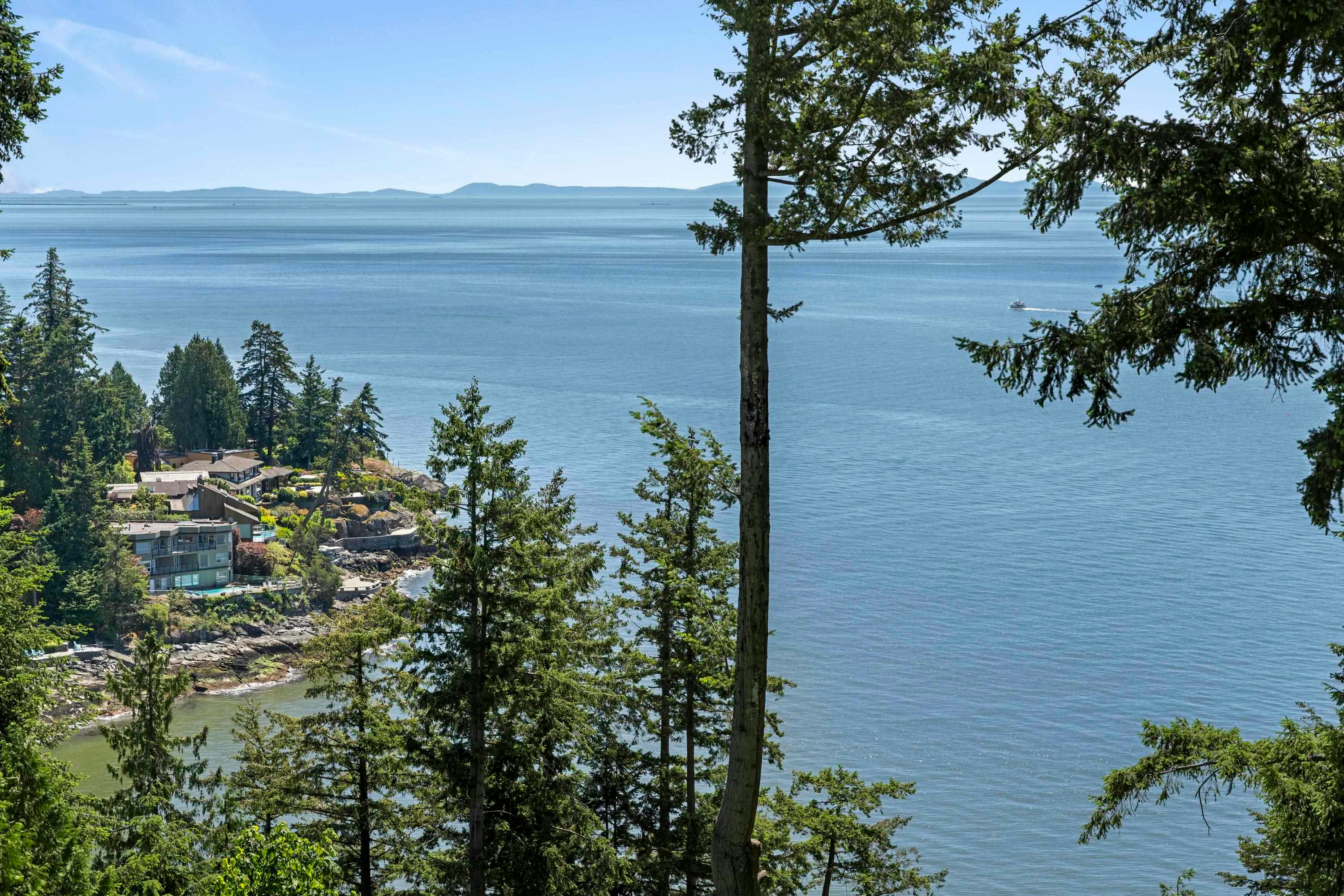 6180 Candia Place, West Vancouver, BC, V7W 1Y1 - 9