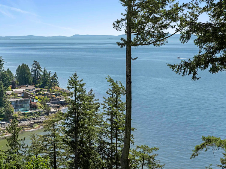 6180 Candia Place, West Vancouver, BC, V7W 1Y1 - 9