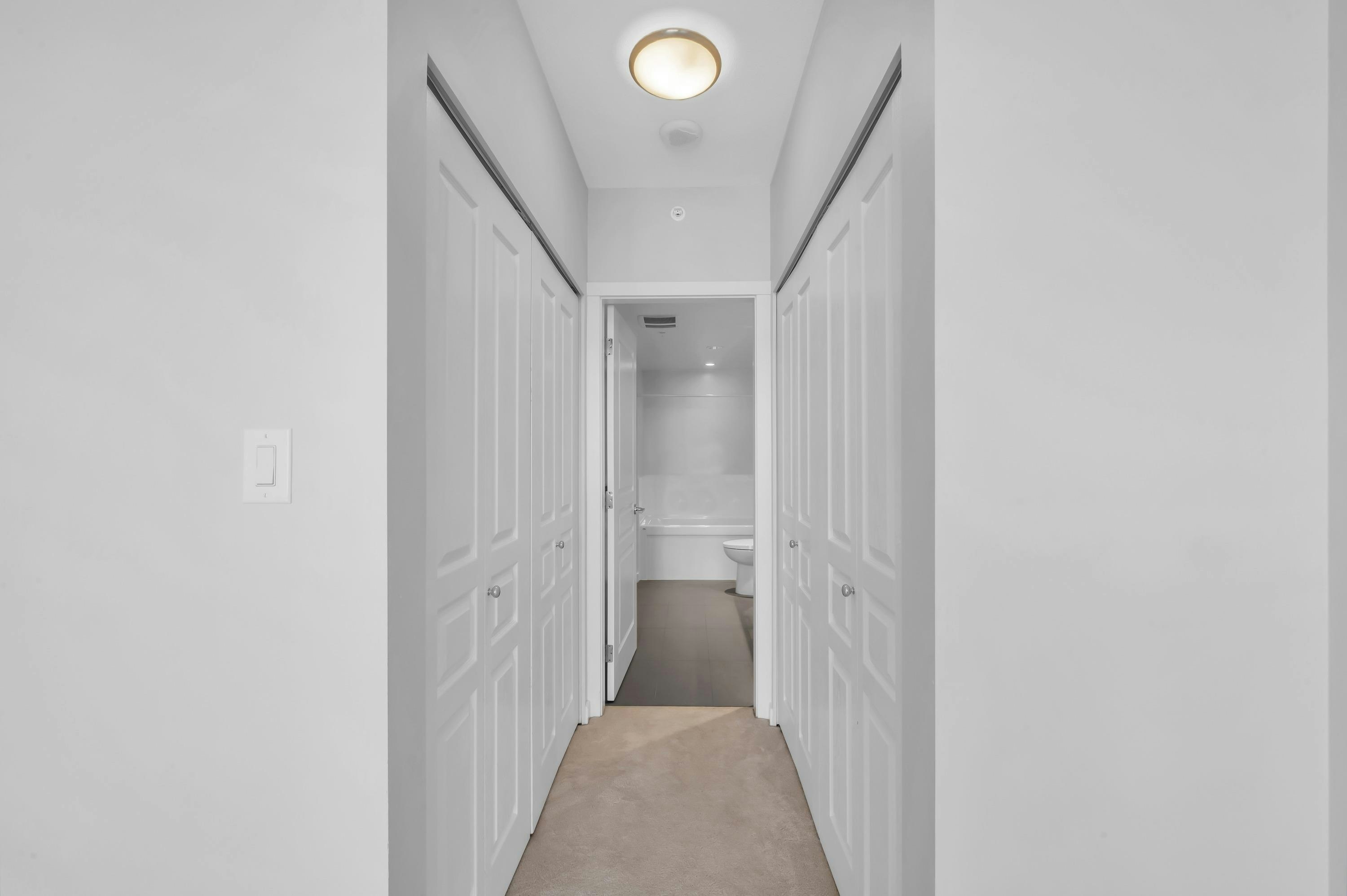 2001-3093 Windsor Gate, Coquitlam, BC, V3B 0N2 - 16