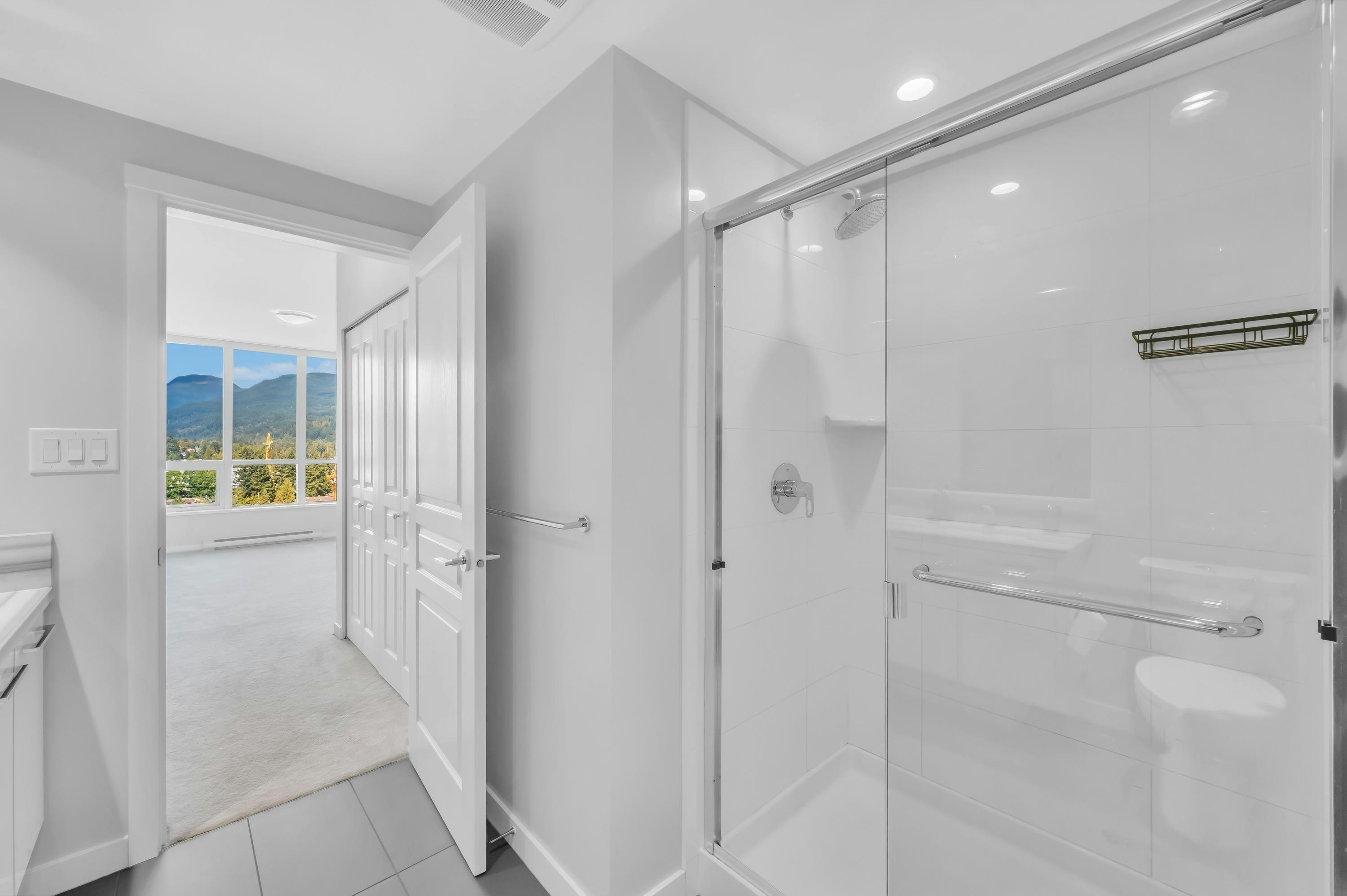 2001-3093 Windsor Gate, Coquitlam, BC, V3B 0N2 - 18