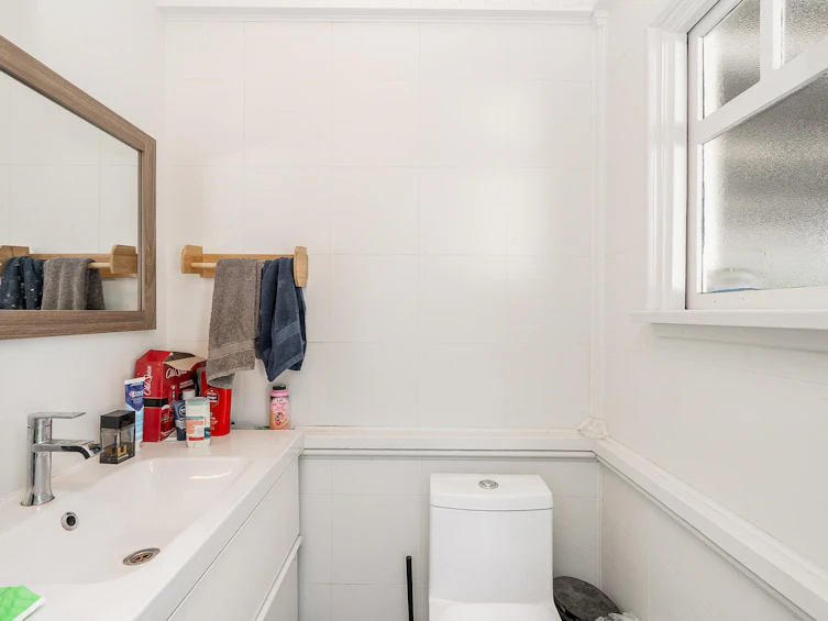 826 Westwood Street, Coquitlam, BC, V3C 3L2 - 18