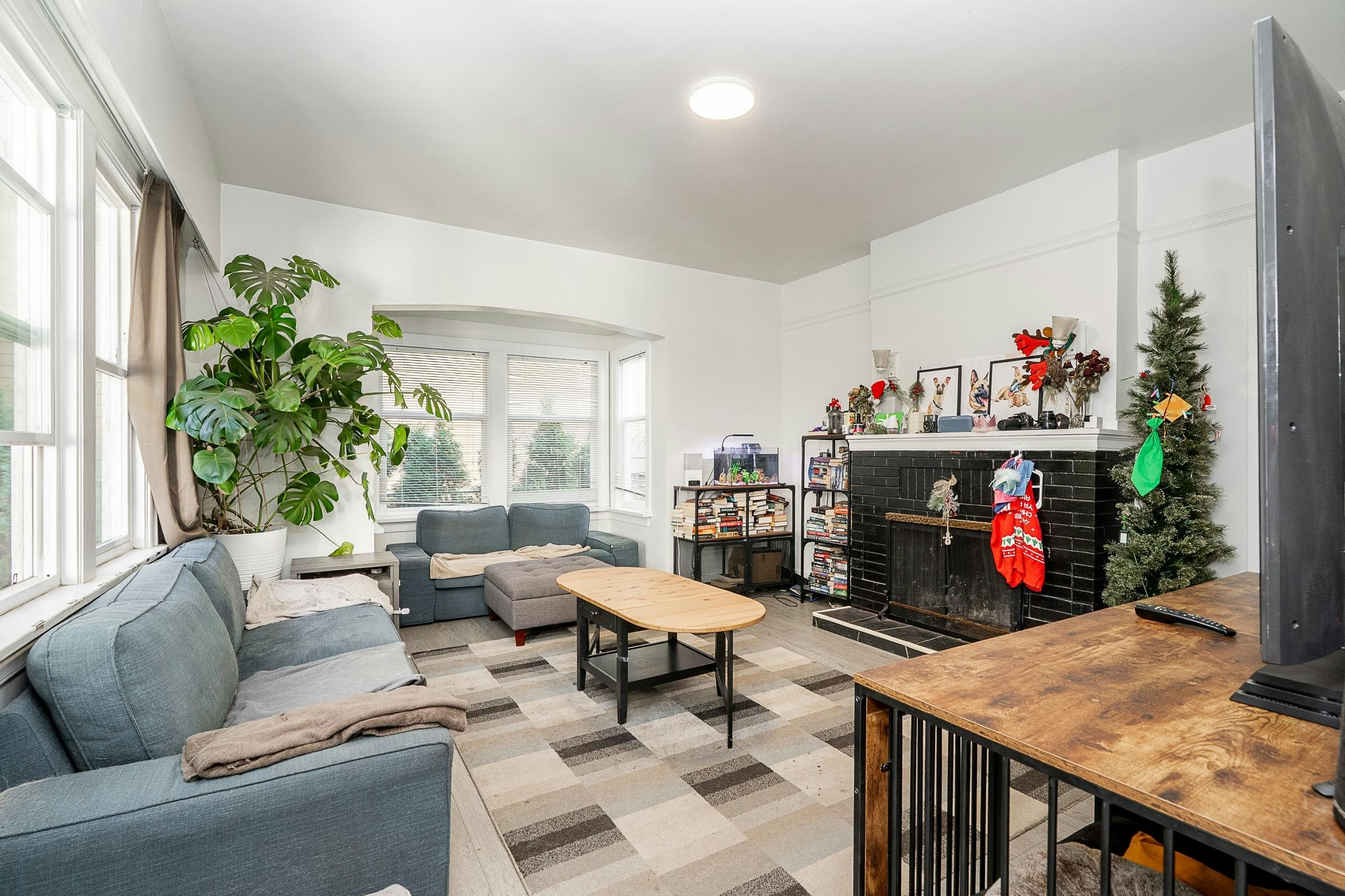 826 Westwood Street, Coquitlam, BC, V3C 3L2 - 6