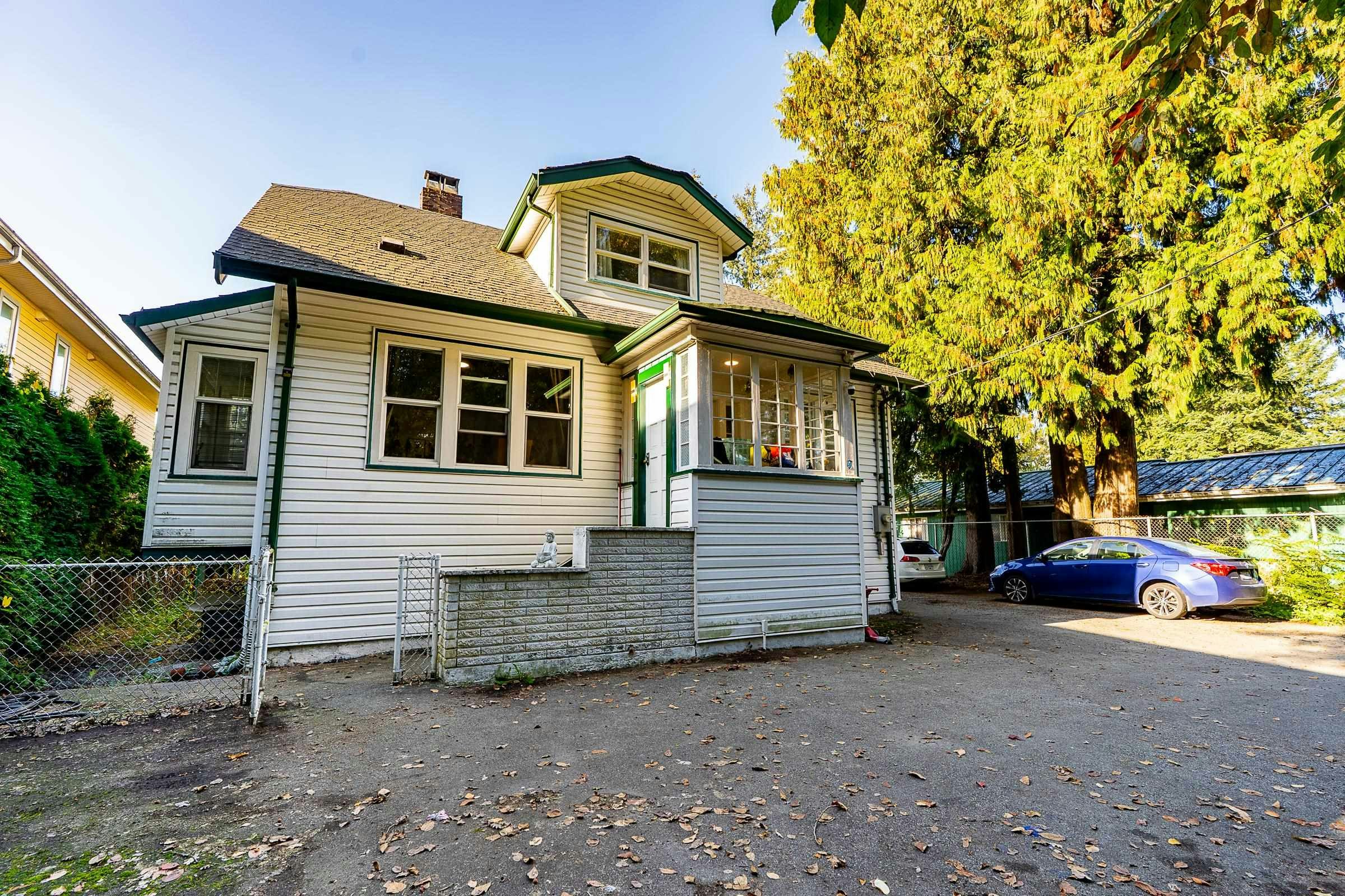 826 Westwood Street, Coquitlam, BC, V3C 3L2 - 3