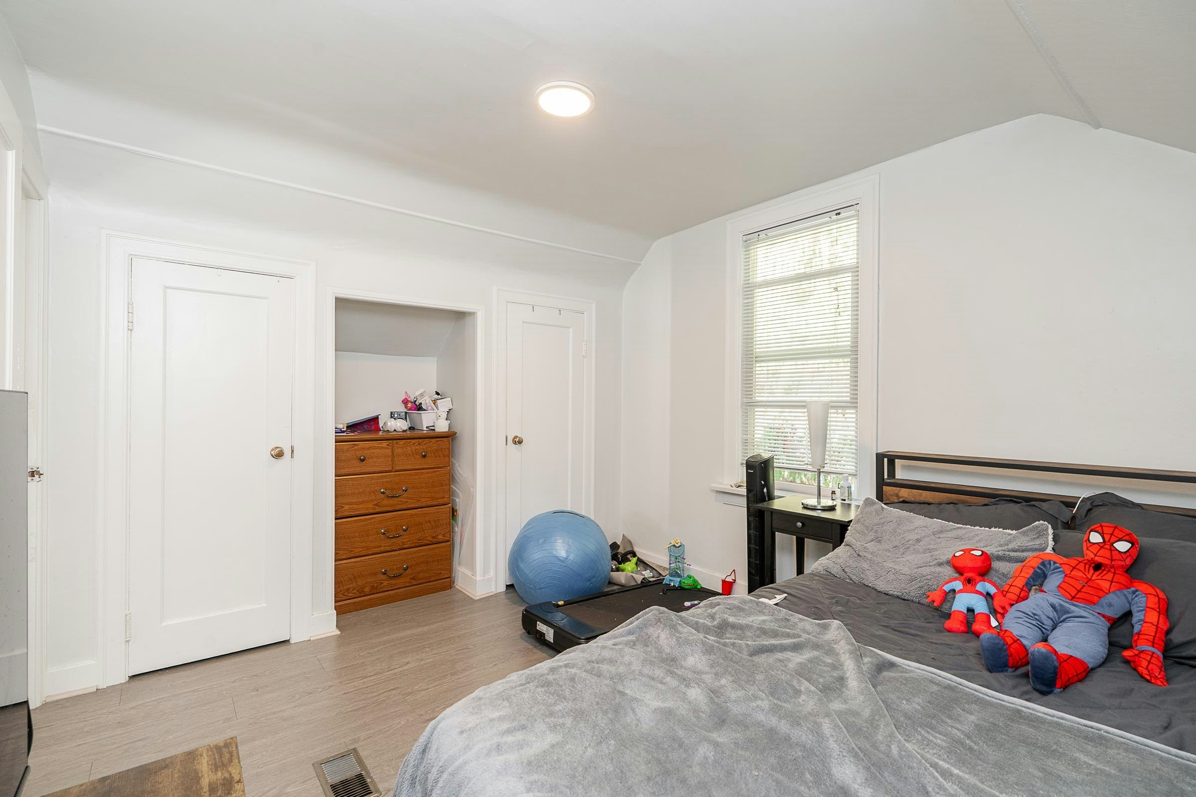 826 Westwood Street, Coquitlam, BC, V3C 3L2 - 20