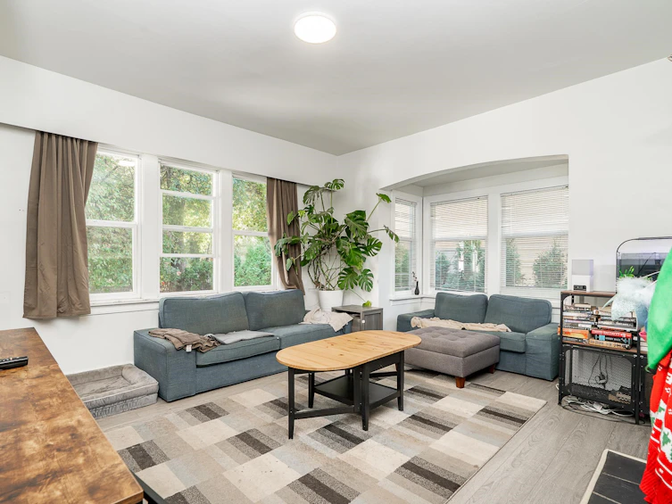 826 Westwood Street, Coquitlam, BC, V3C 3L2 - 8