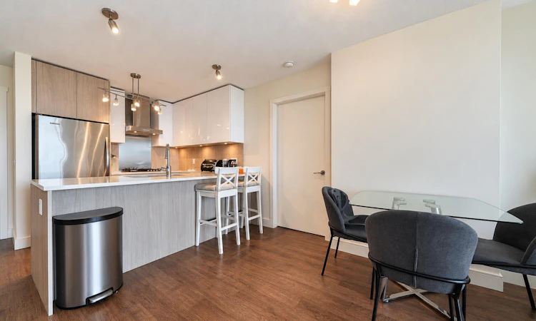 2602-3007 Glen Drive