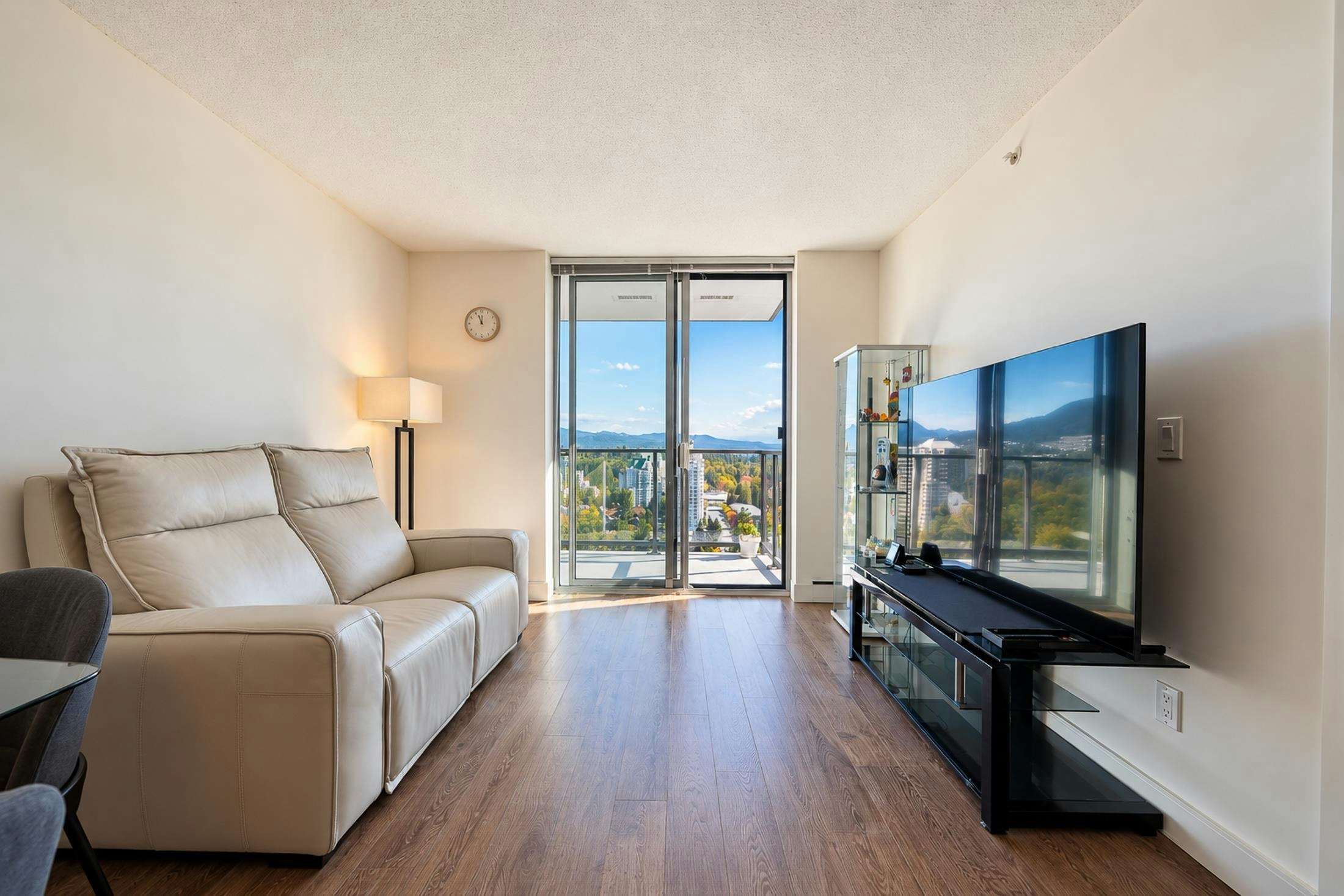 2602-3007 Glen Drive, Coquitlam, BC, V3B 0L8 - 5