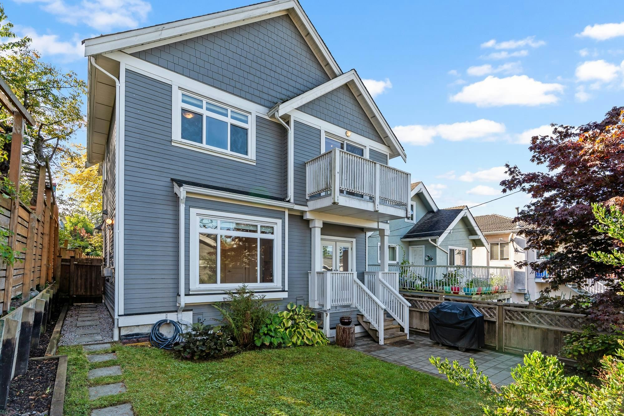 1969 E 5th Avenue, Vancouver, BC, V5N 1M1