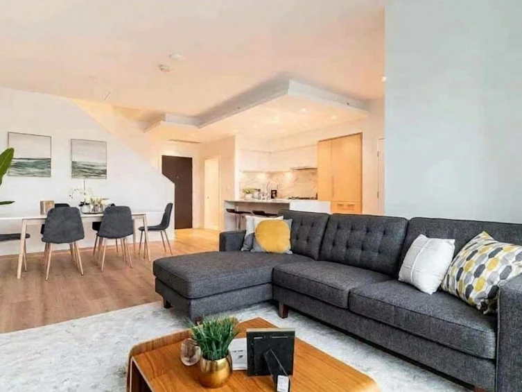 113-1500 Fern Street, North Vancouver, BC, V7J 0E6 - 3